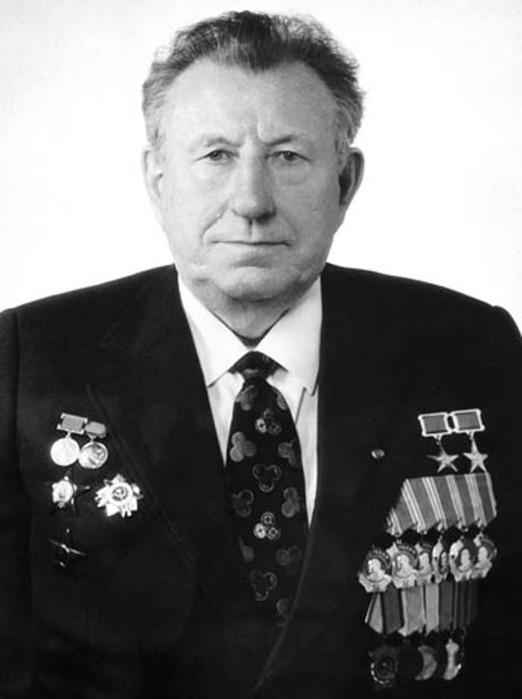 Владимир Фёдорович Уткин